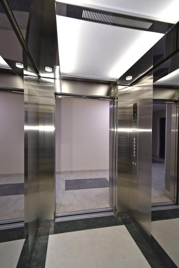 Home4You City Center Apartments Erevan Esterno foto