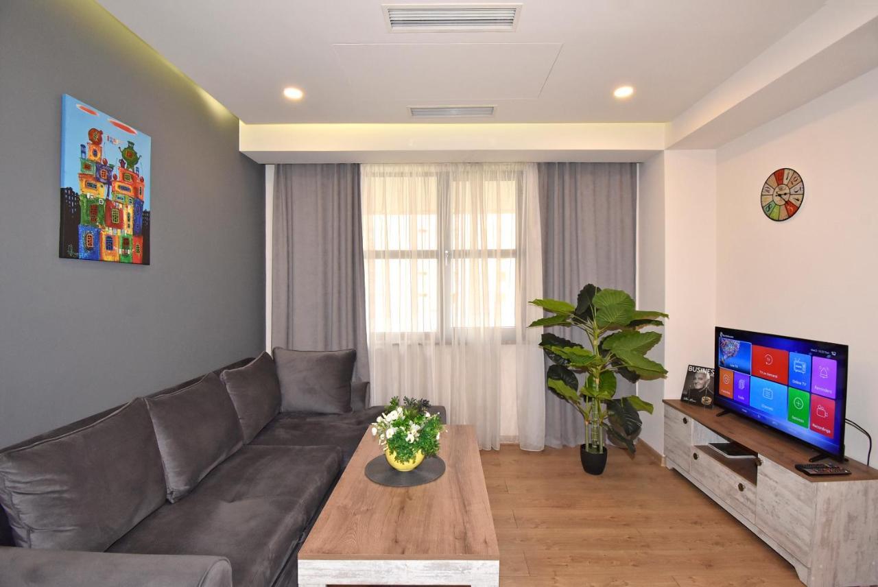 Home4You City Center Apartments Erevan Esterno foto