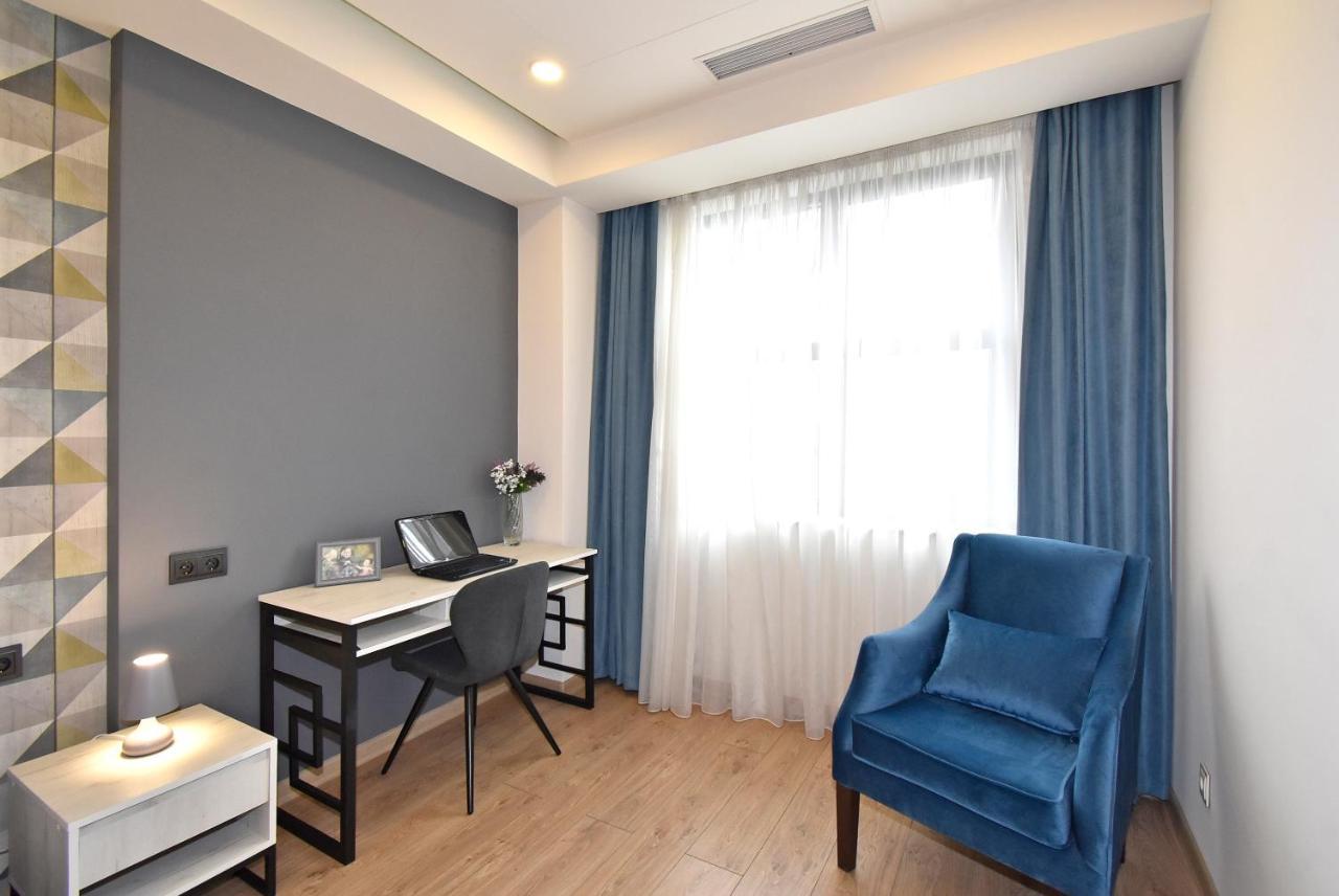 Home4You City Center Apartments Erevan Esterno foto