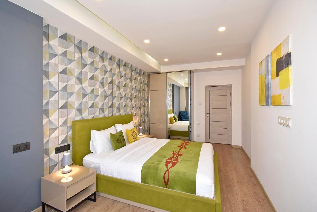 Home4You City Center Apartments Erevan Esterno foto