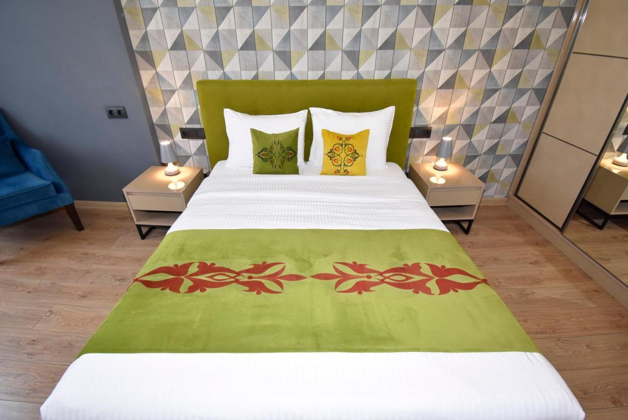 Home4You City Center Apartments Erevan Esterno foto